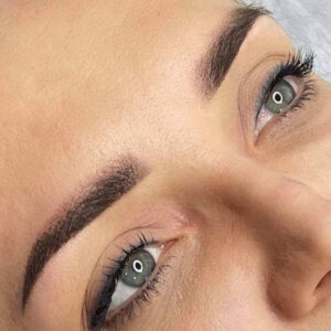 Ombré powder brows